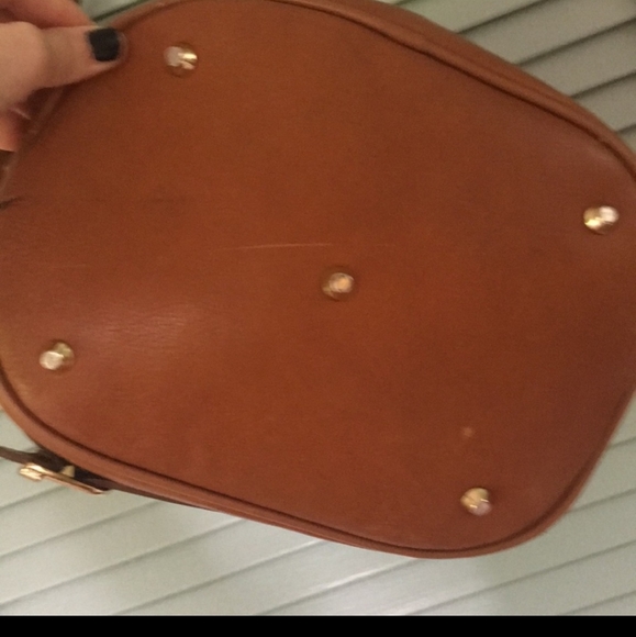 Valentina Leather Bucket Bag - Picture 12 of 15